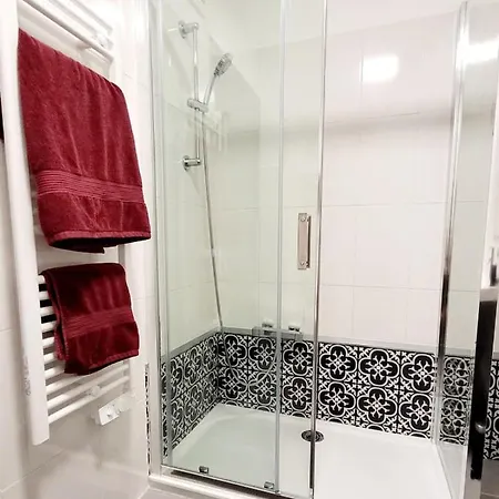 Cozy Pearl With Pool In *
